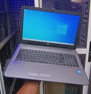 Laptop HP 15 4GB Intel Celeron HDD 1T