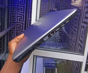 Laptop HP 15 4GB Intel Celeron HDD 1T