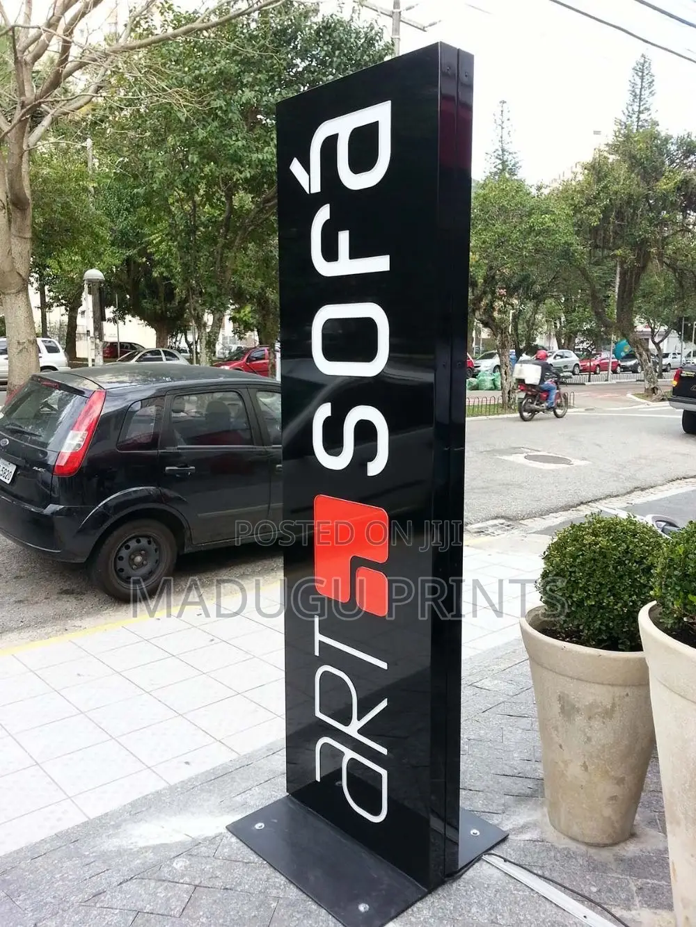 Signage/Pylon/Signboard