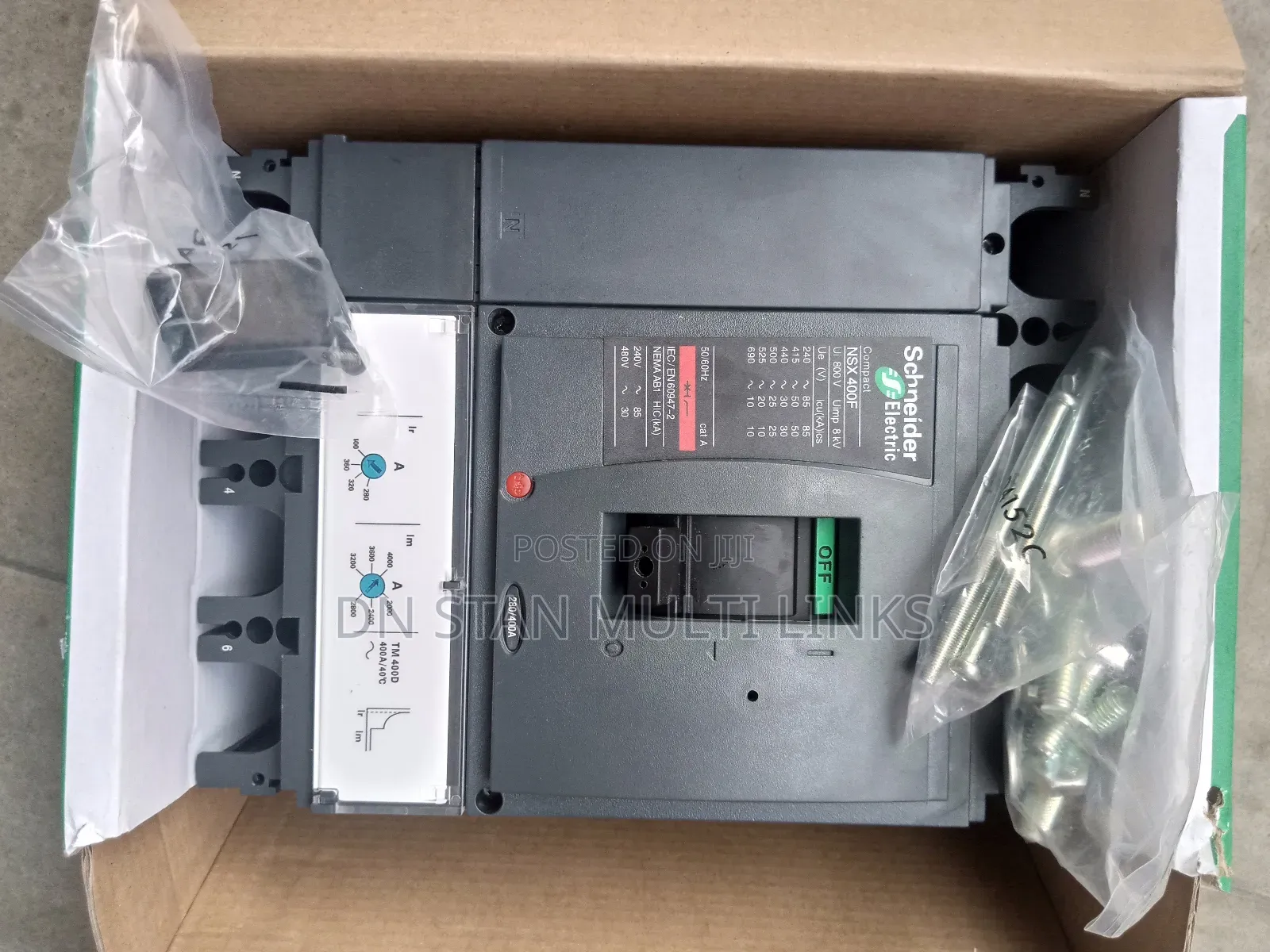 4pole Schneider Breaker