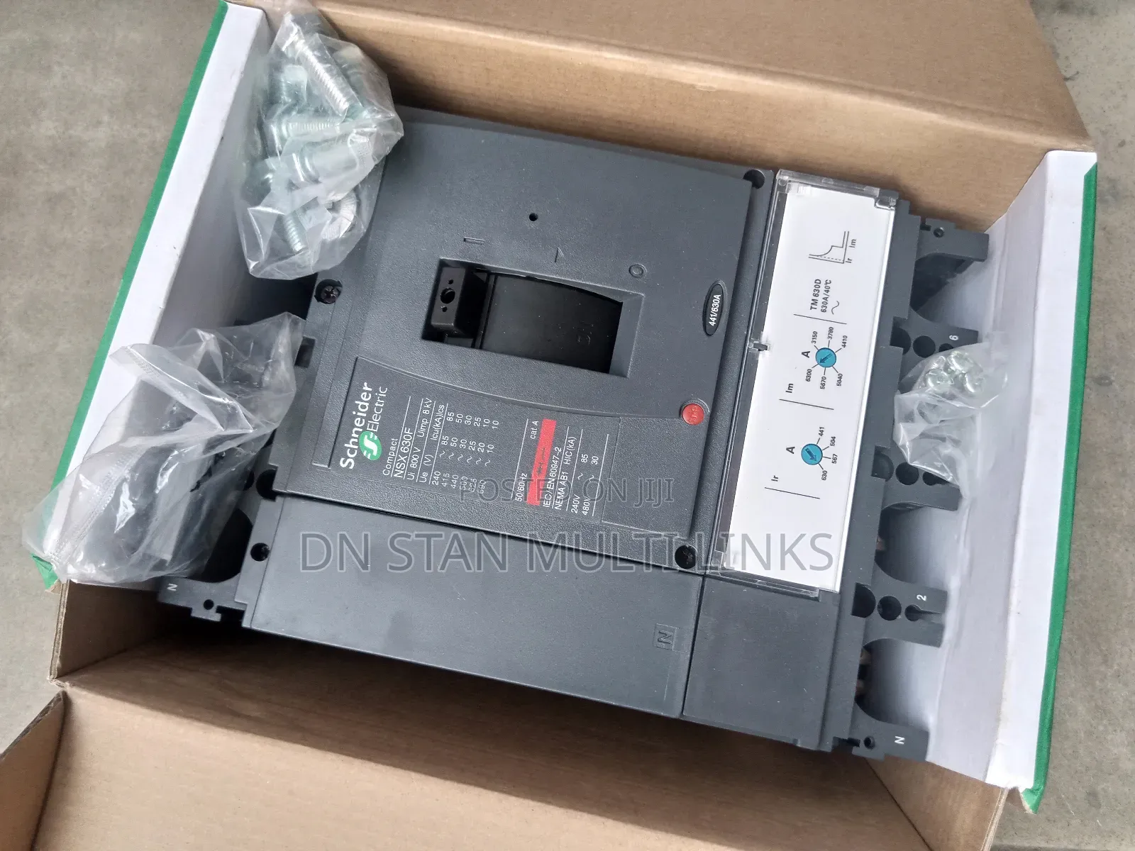 4pole Schneider Breaker