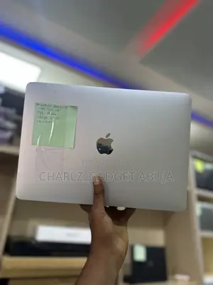 Laptop Apple MacBook Pro 2017 8GB Intel Core i5 SSD 256GB