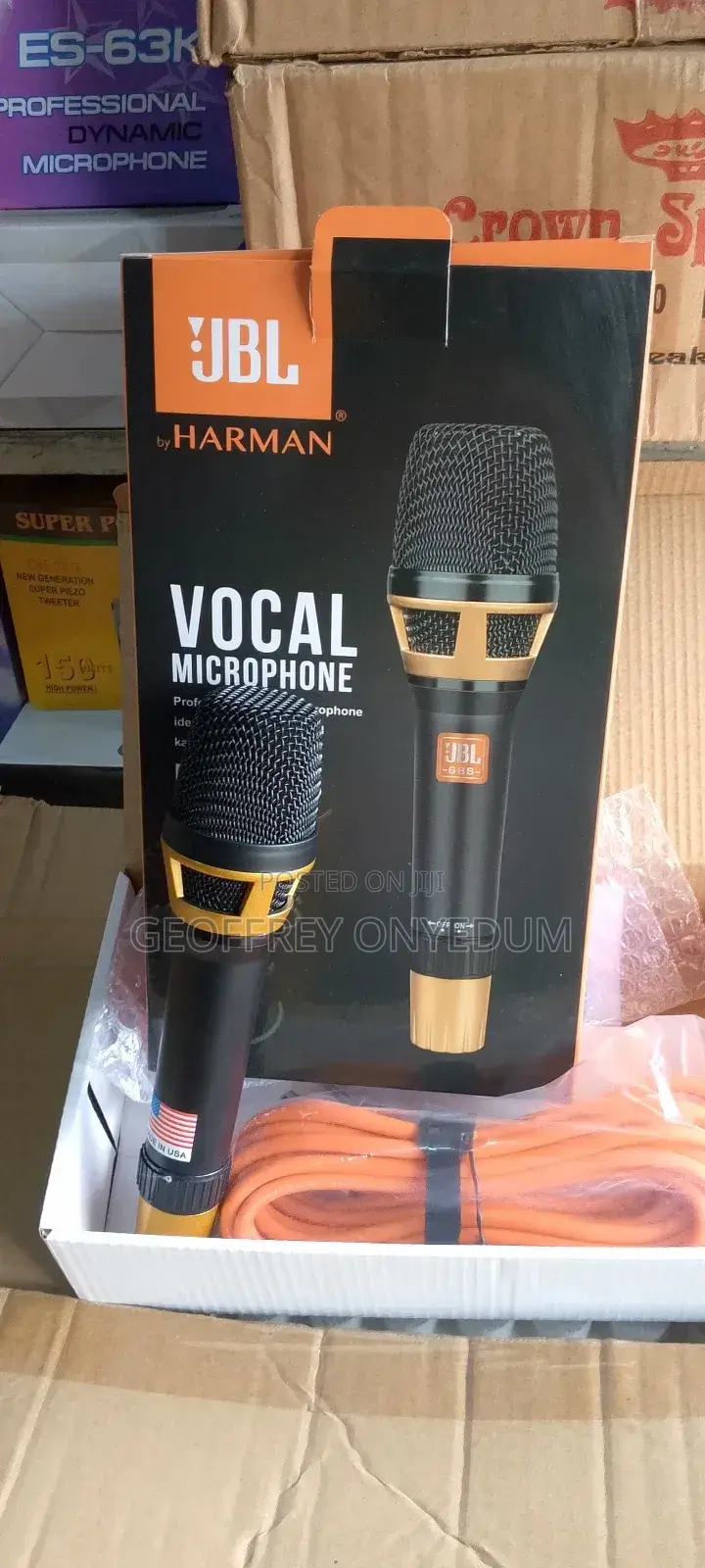 Microphone Sharp in Sound