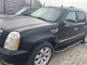 Cadillac Escalade 2010 Black