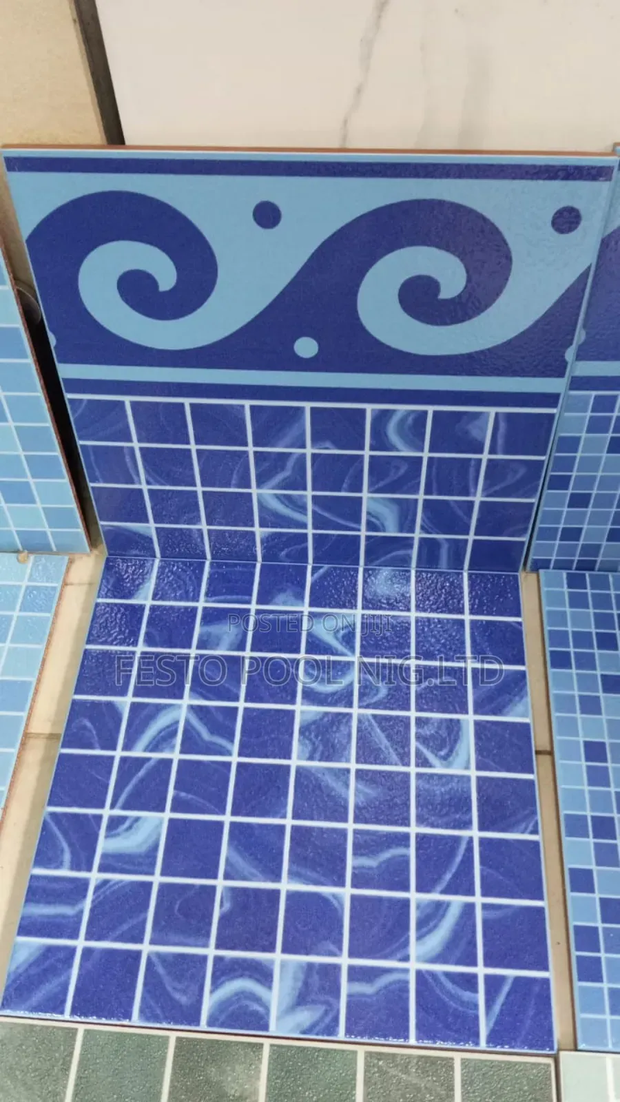 33×33 Pool Tiles