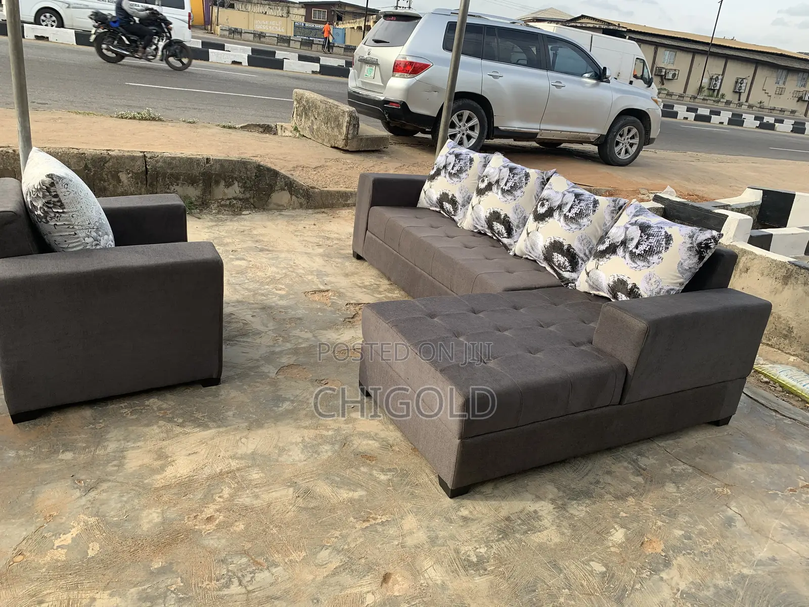 Good Gray L_ Shape With Single