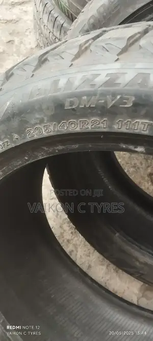 295/40r21 Bridgestone