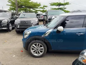 Mini Cooper 2014 Blue