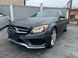 Photo - Mercedes-Benz C300 2015 Matt Black
