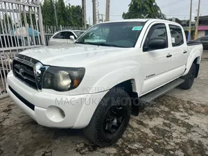 Toyota Tacoma 2006 White