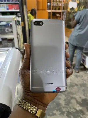 Photo - Xiaomi Redmi 6A 32 GB Gray