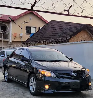 Toyota Corolla S Special Edition 4dr Sedan (1.8L 4cyl 4A) 2013 Black
