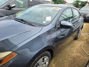 Toyota Corolla 2015 Gray