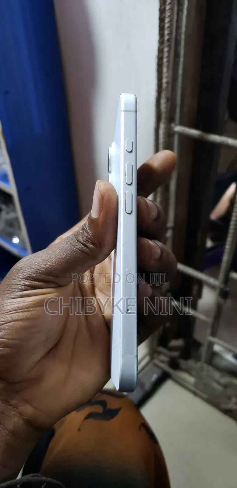 Apple iPhone 16 128 GB White