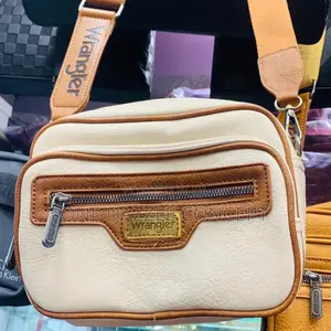 Fashionable Body Bag / Leather Bag