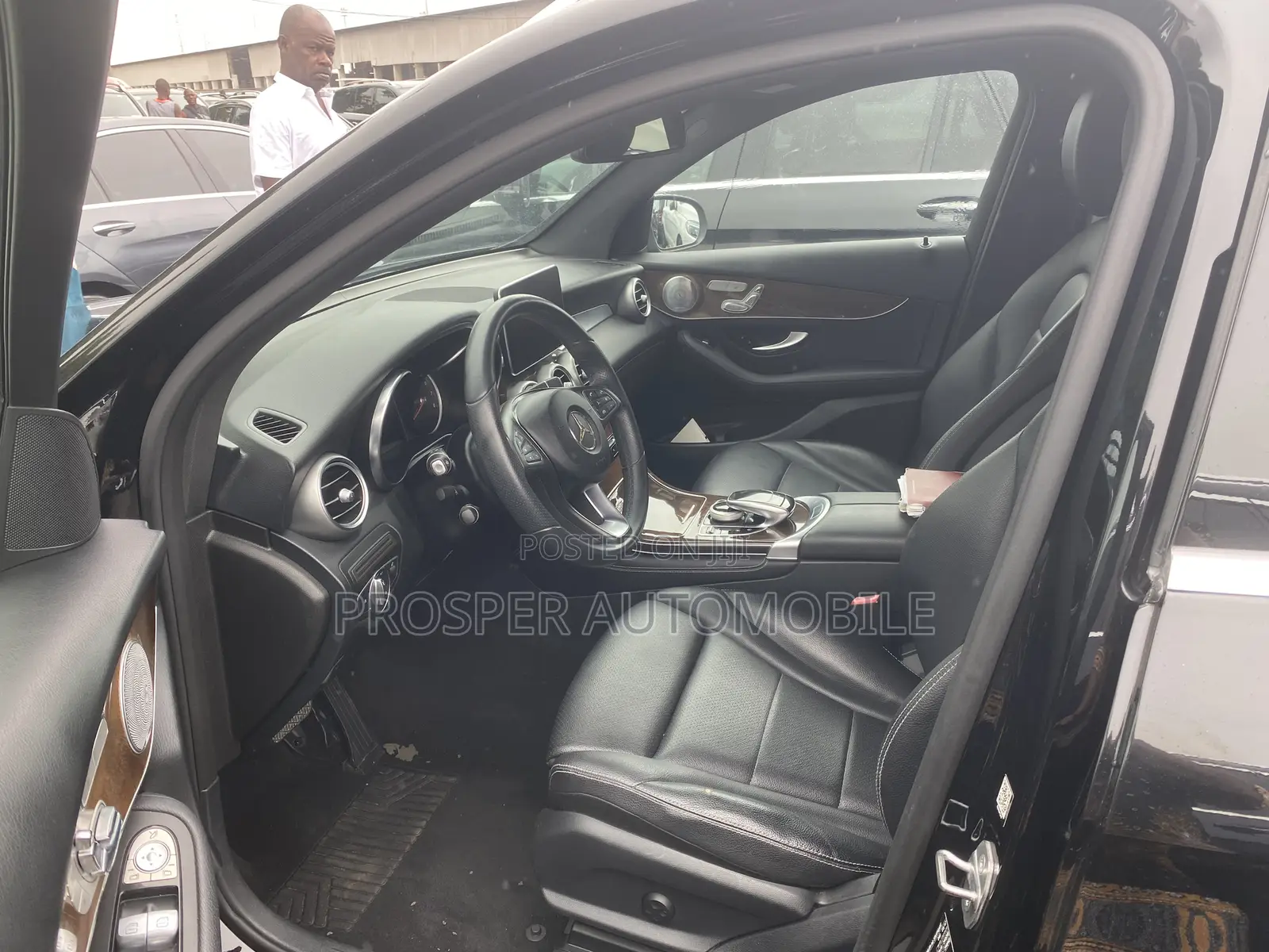 Mercedes-Benz GLC-Class 2017 Black
