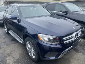 Mercedes-Benz GLC-Class 2016 Blue