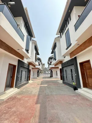 4bdrm Duplex in Lekki for sale
