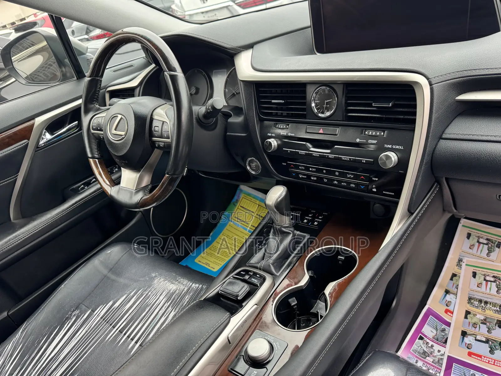 Lexus RX 350 2017 Gold