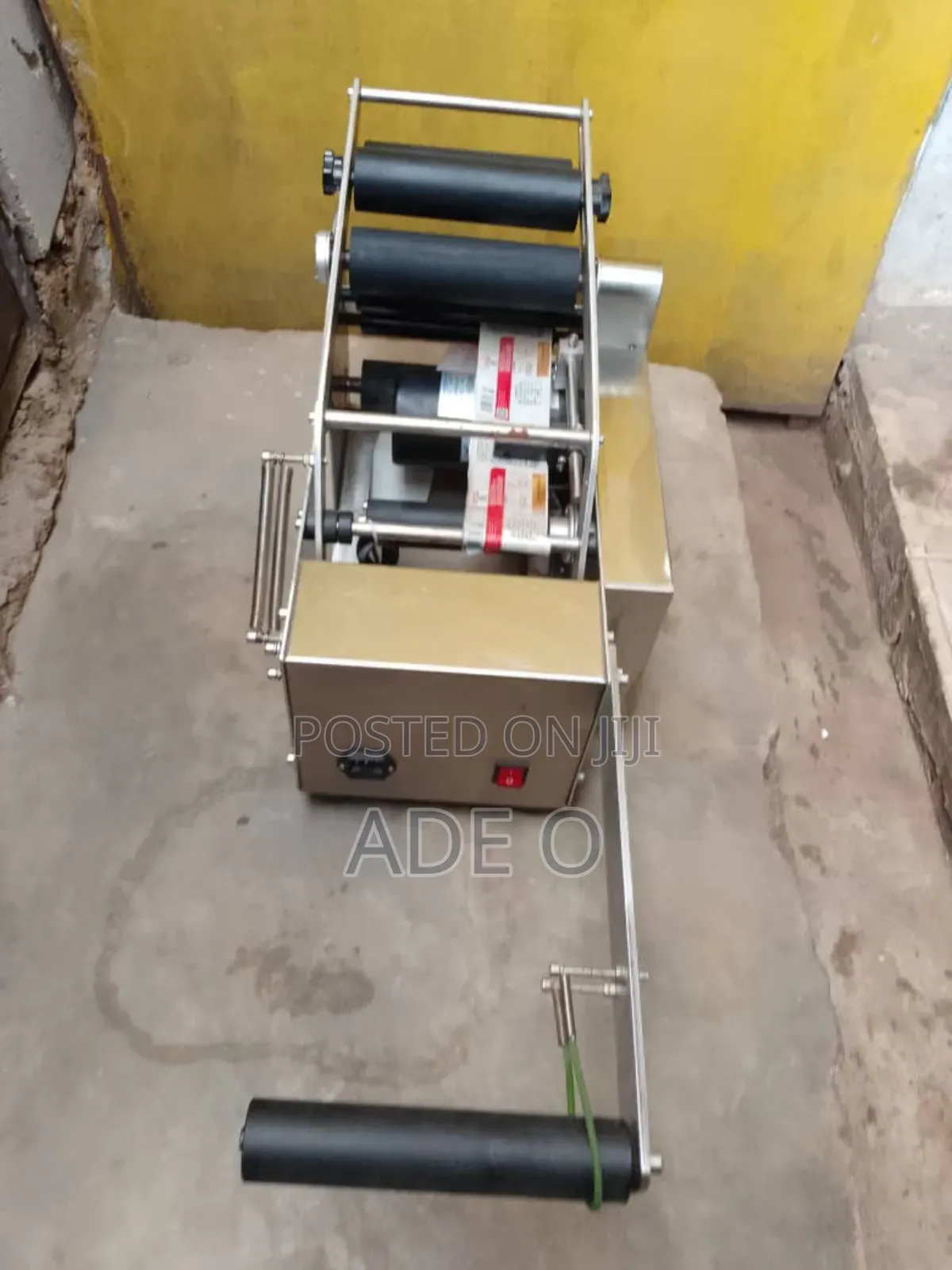 Bottle Labeling Machine
