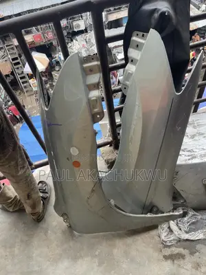 Toyota Lexus Rx330 Fender (Body Spare Parts)