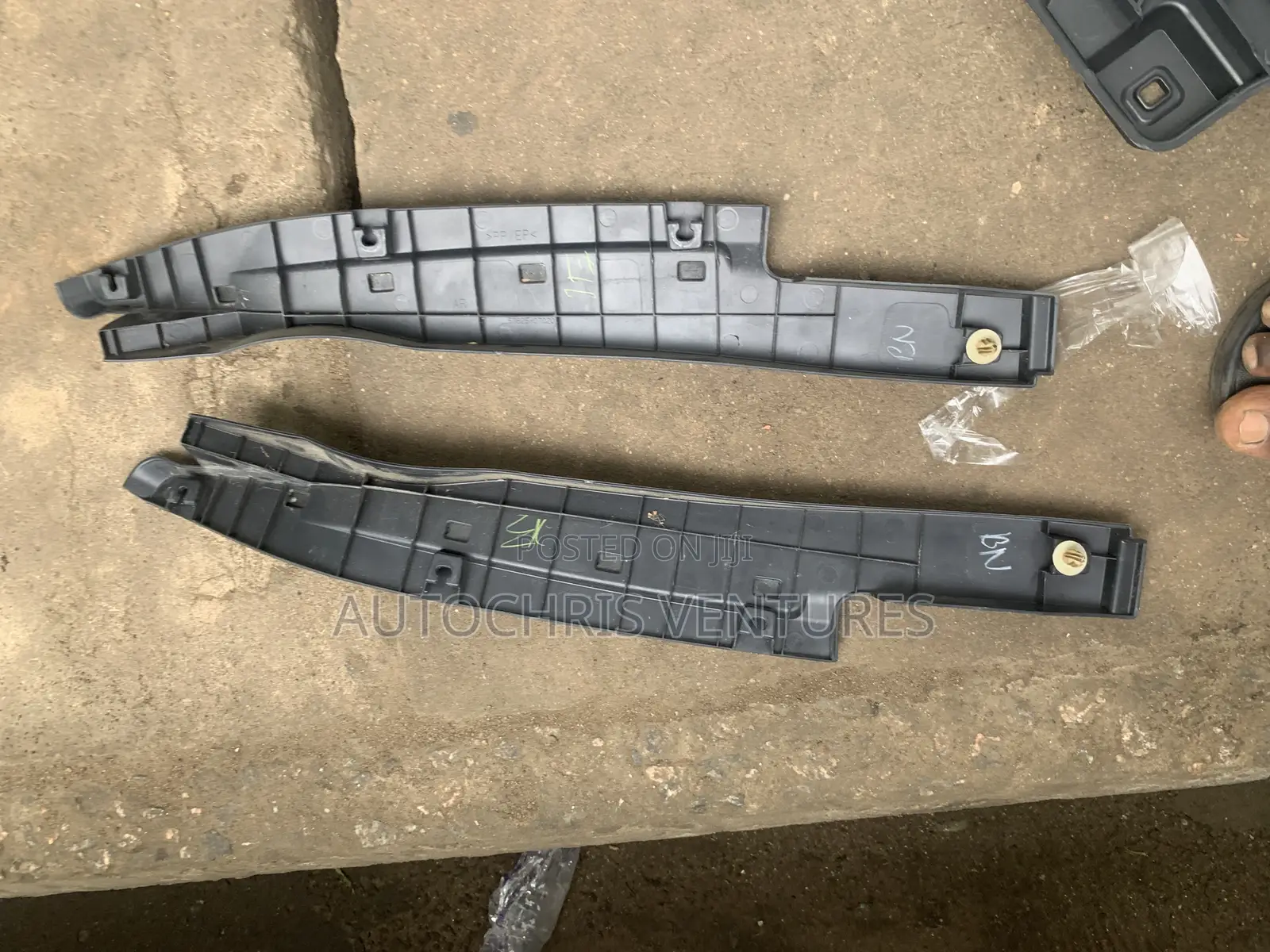 Fender Plastic Avalon 2014/2018