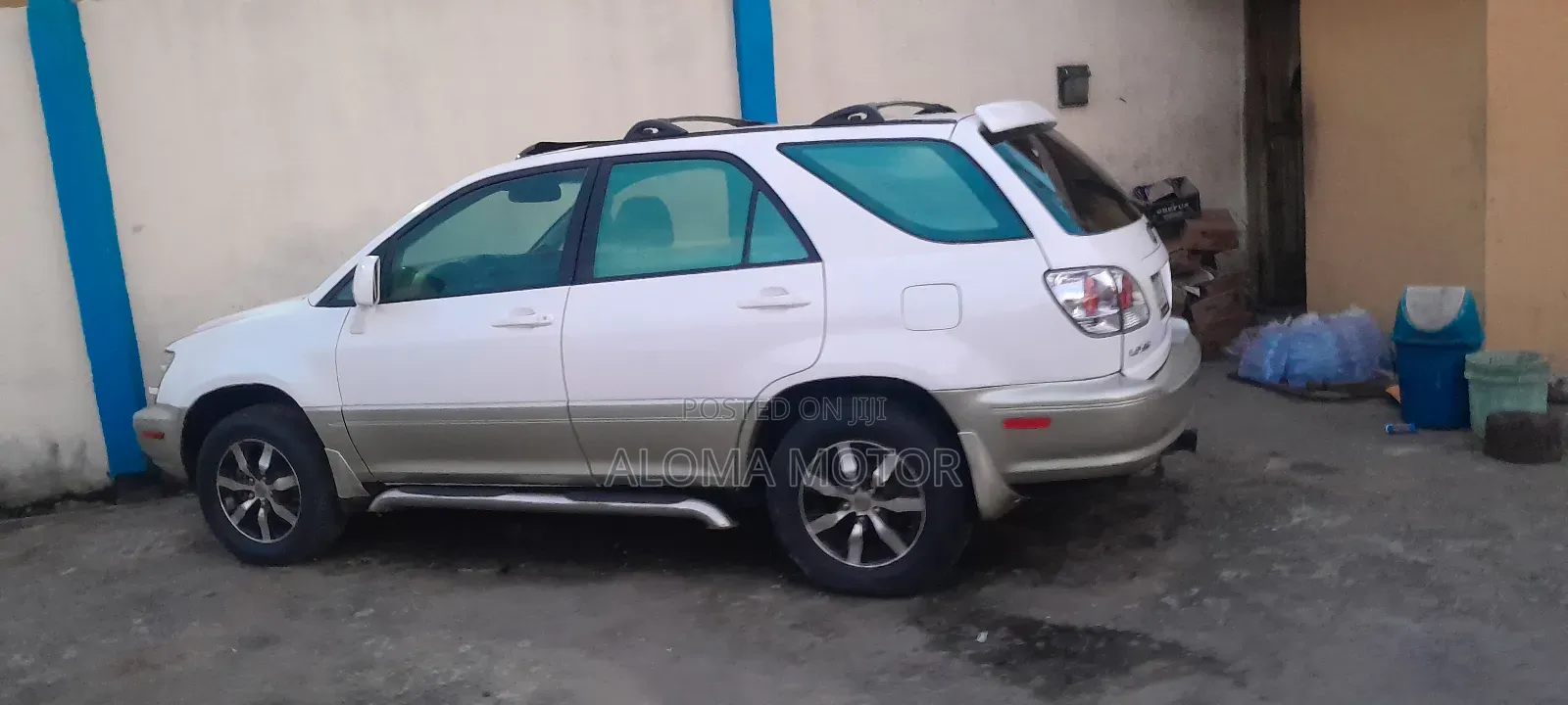 Lexus RX 2001 White