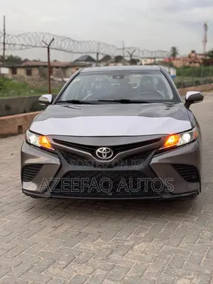 Toyota Camry 2020 Gray