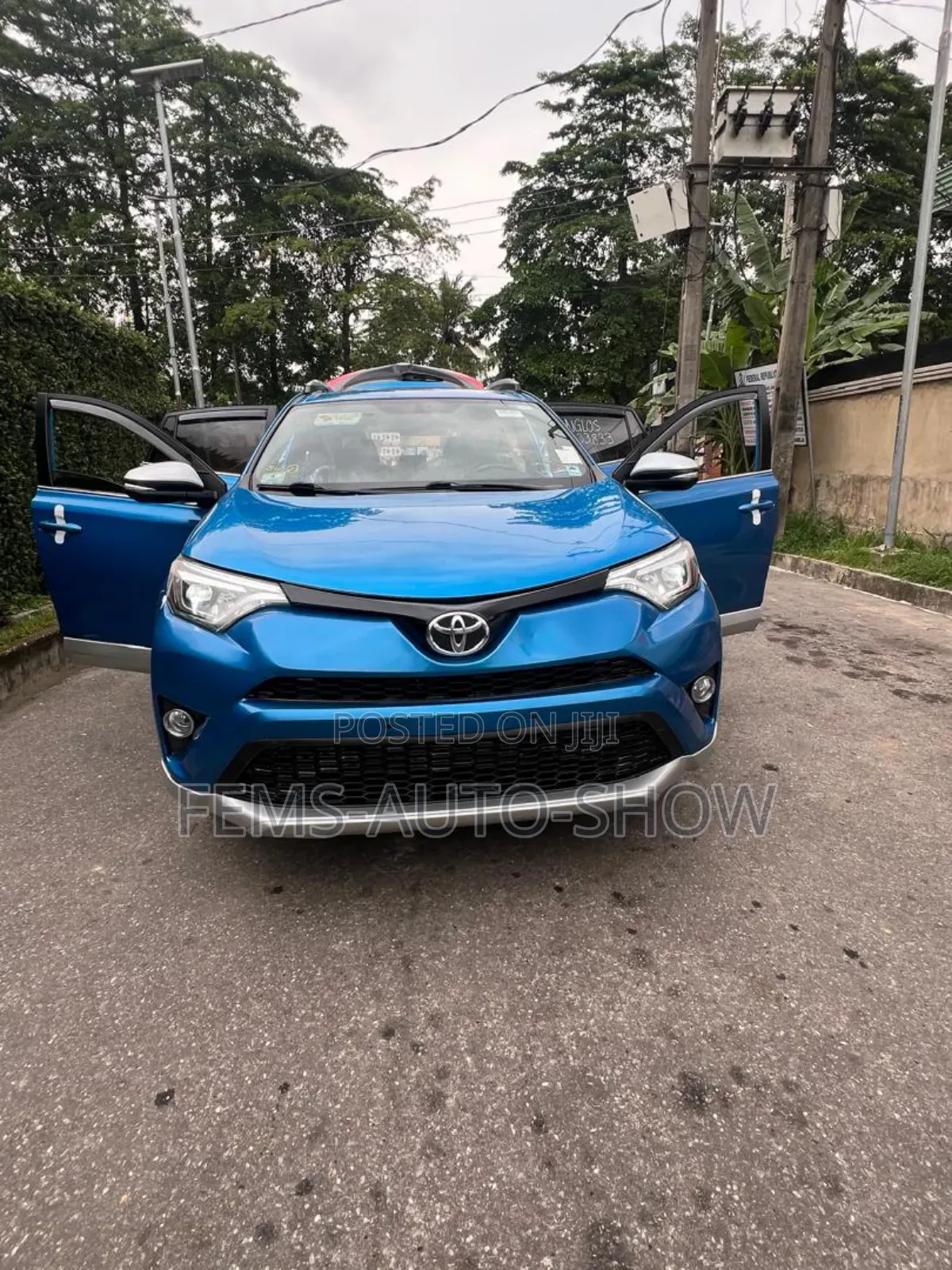 Toyota RAV4 SE AWD (2.5L 4cyl 6A) 2016 Blue