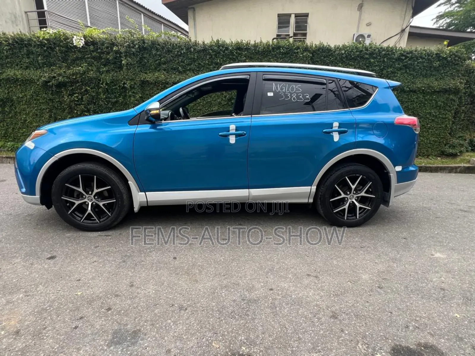 Toyota RAV4 SE AWD (2.5L 4cyl 6A) 2016 Blue