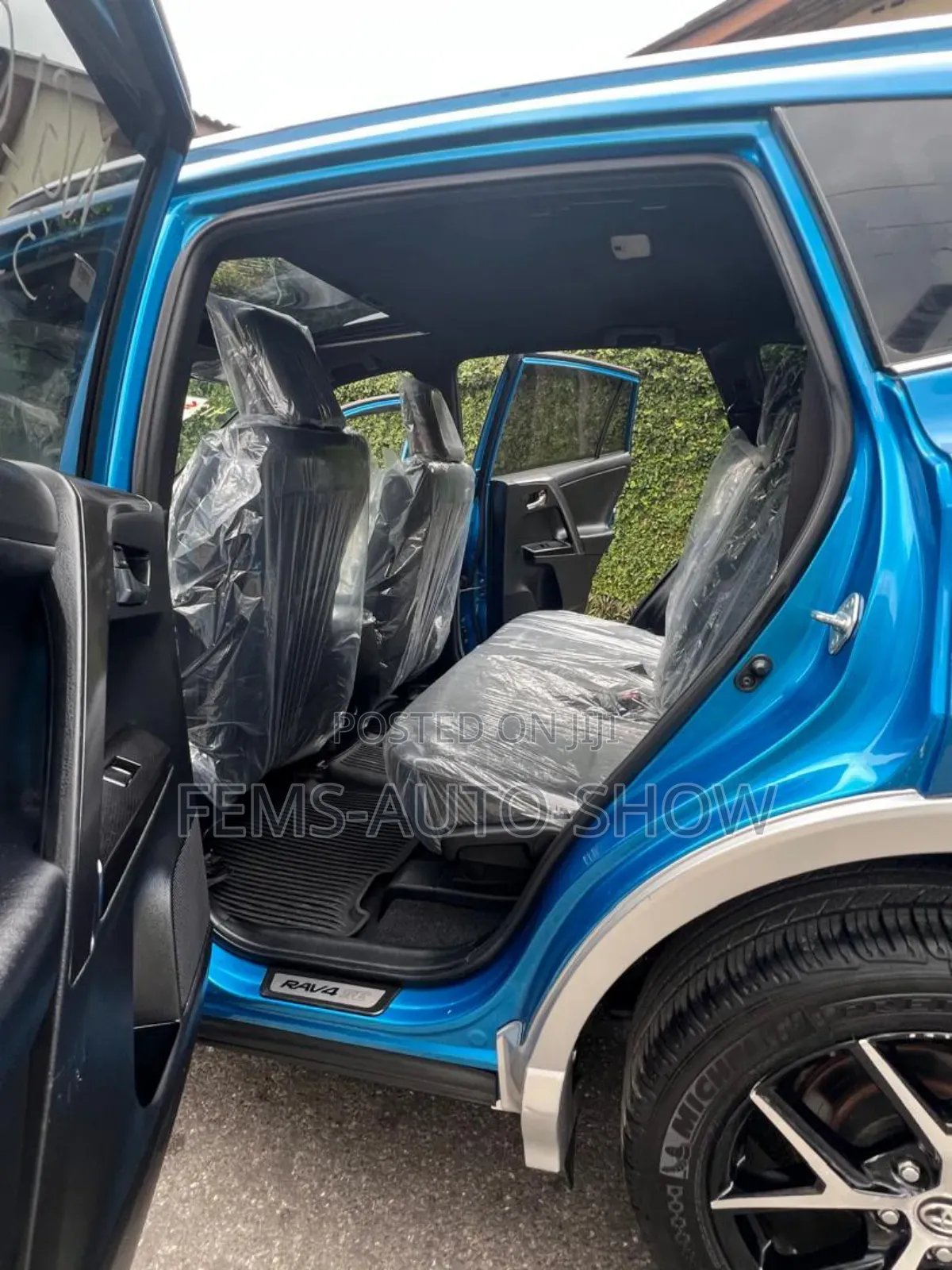 Toyota RAV4 SE AWD (2.5L 4cyl 6A) 2016 Blue