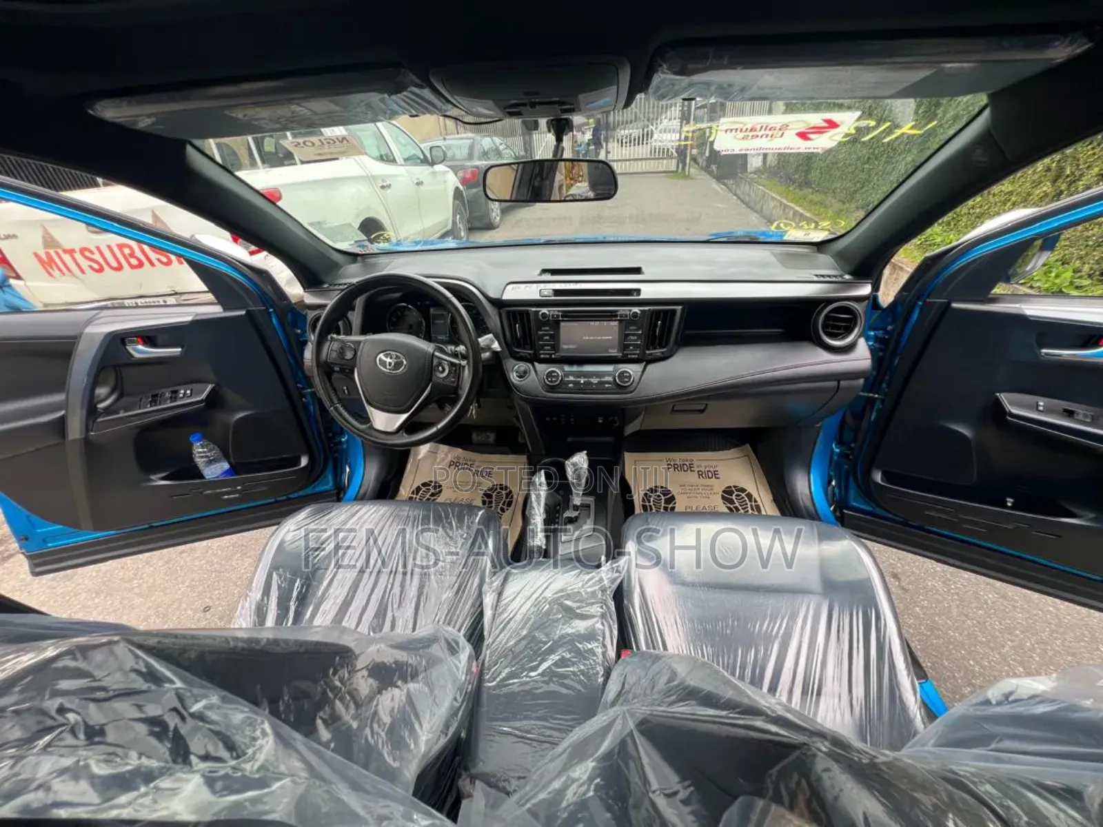 Toyota RAV4 SE AWD (2.5L 4cyl 6A) 2016 Blue