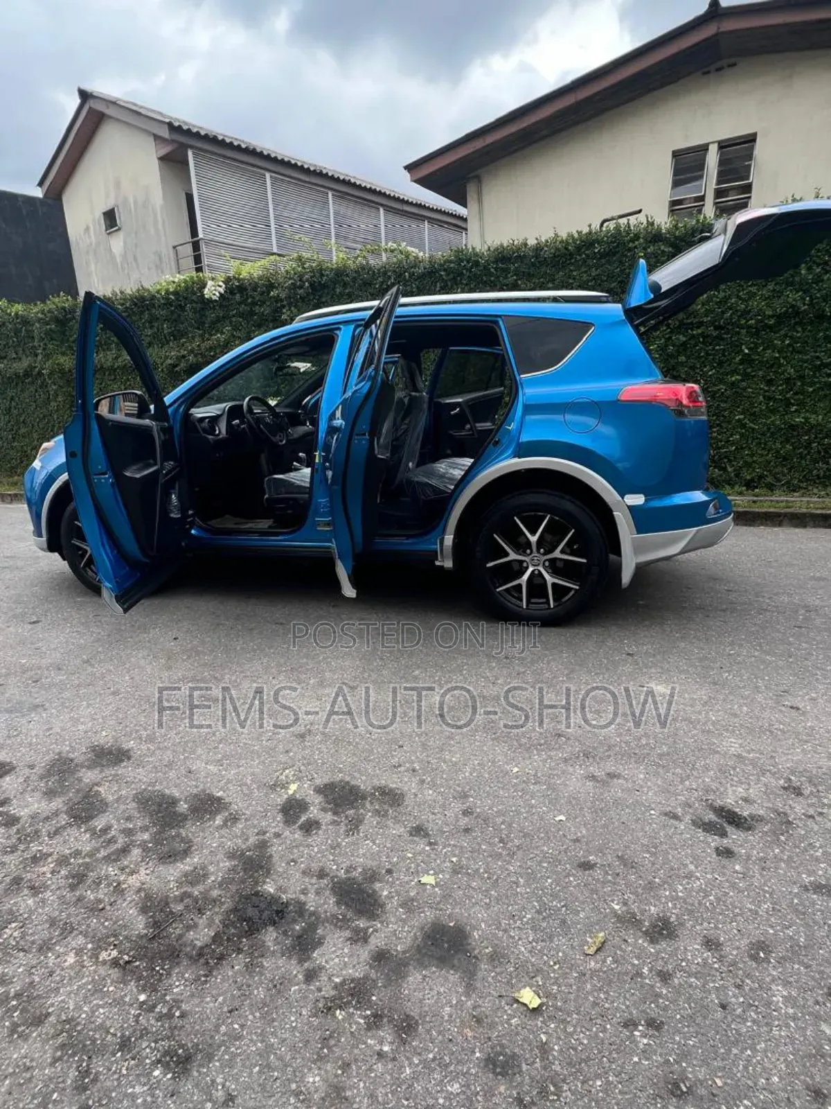 Toyota RAV4 SE AWD (2.5L 4cyl 6A) 2016 Blue