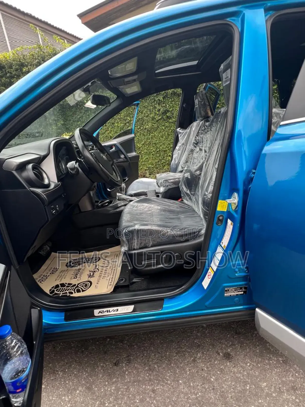 Toyota RAV4 SE AWD (2.5L 4cyl 6A) 2016 Blue