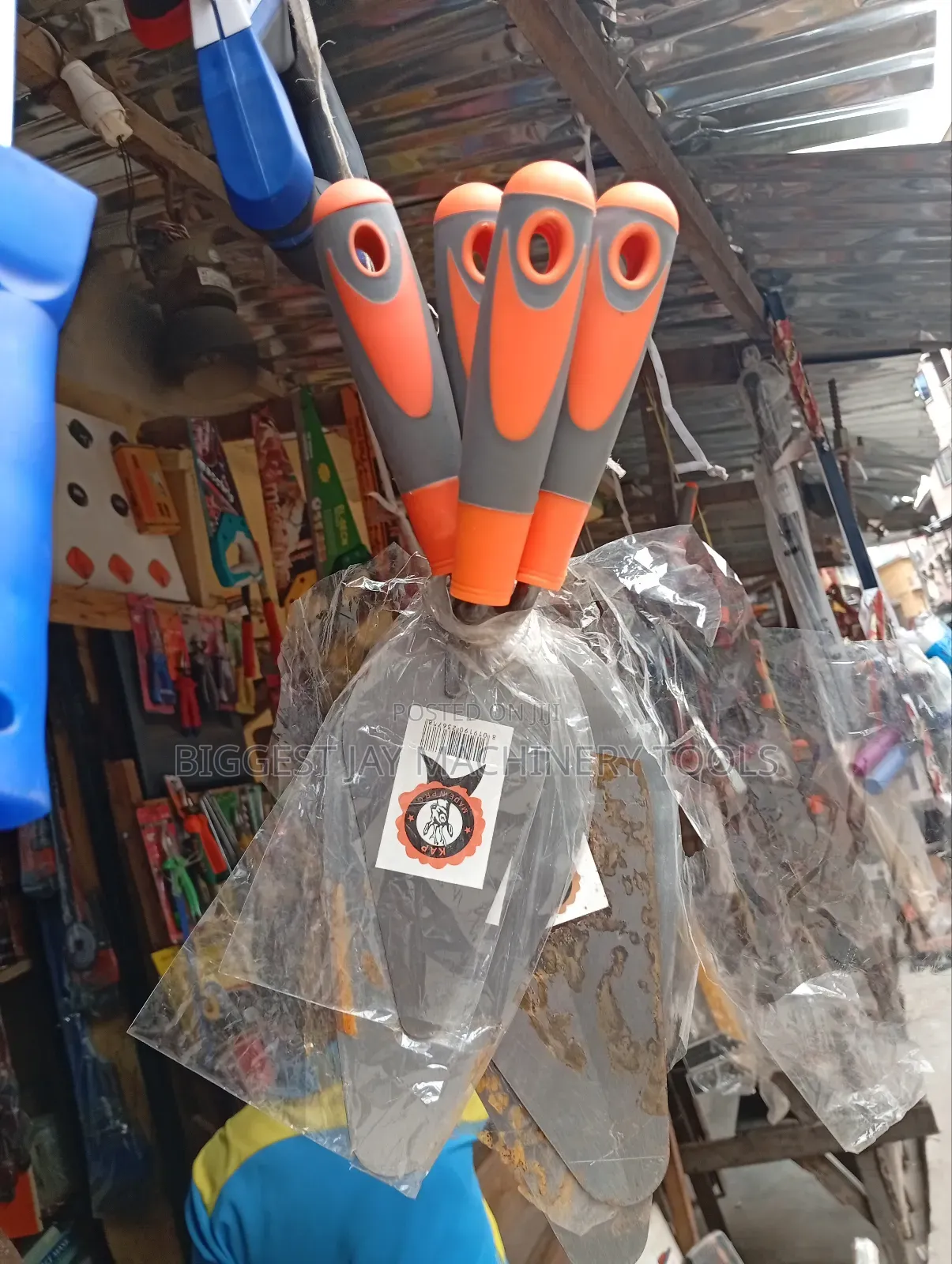 Masonry Hand Trowel