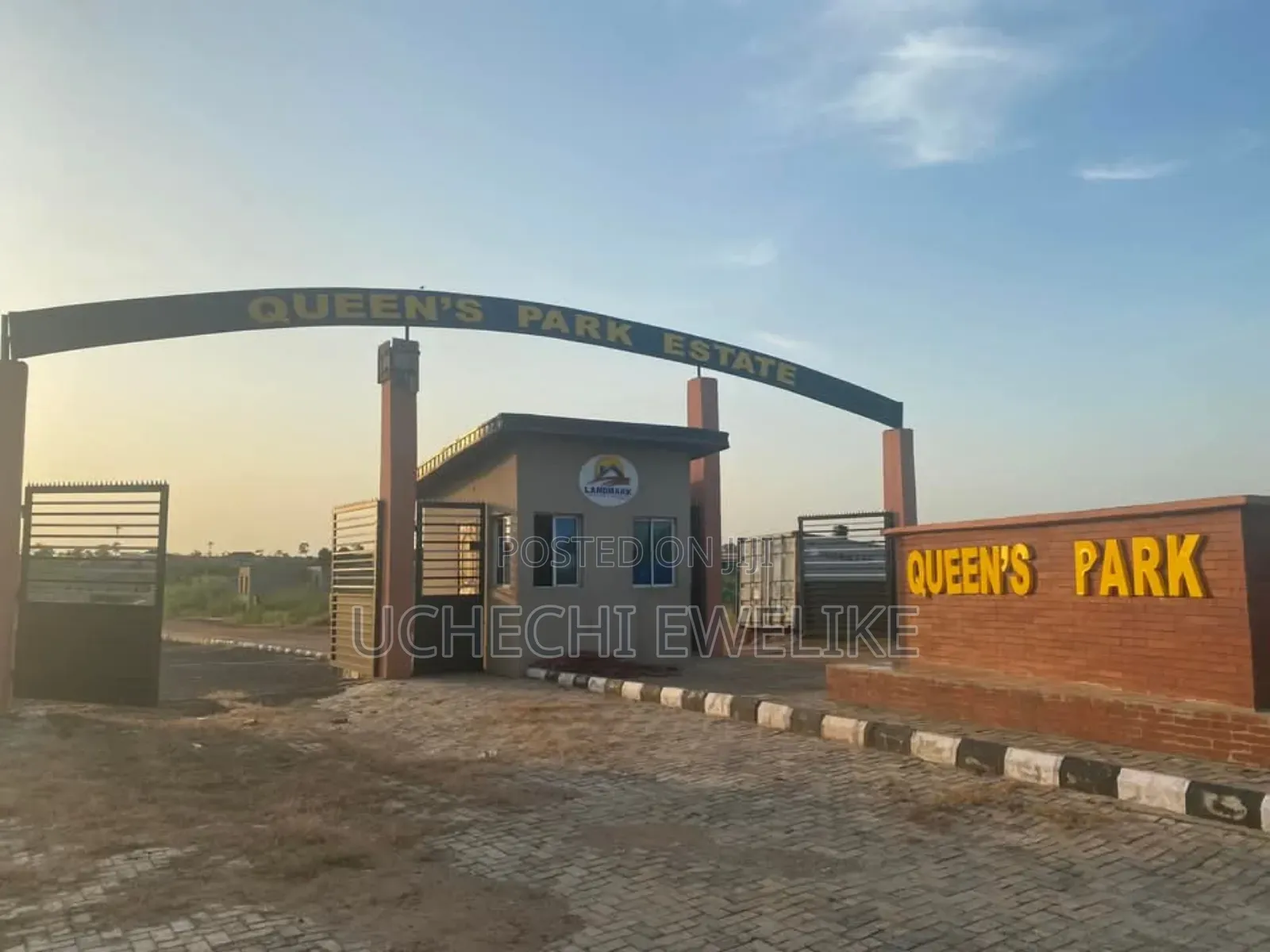 3bdrm Bungalow in Queen'S Park, Obafemi-Owode for sale