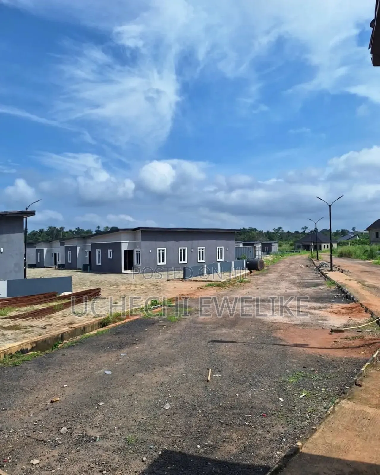 3bdrm Bungalow in Queen'S Park, Obafemi-Owode for sale