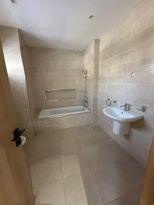 4bdrm Townhouse / Terrace in In An Estate Around for rent