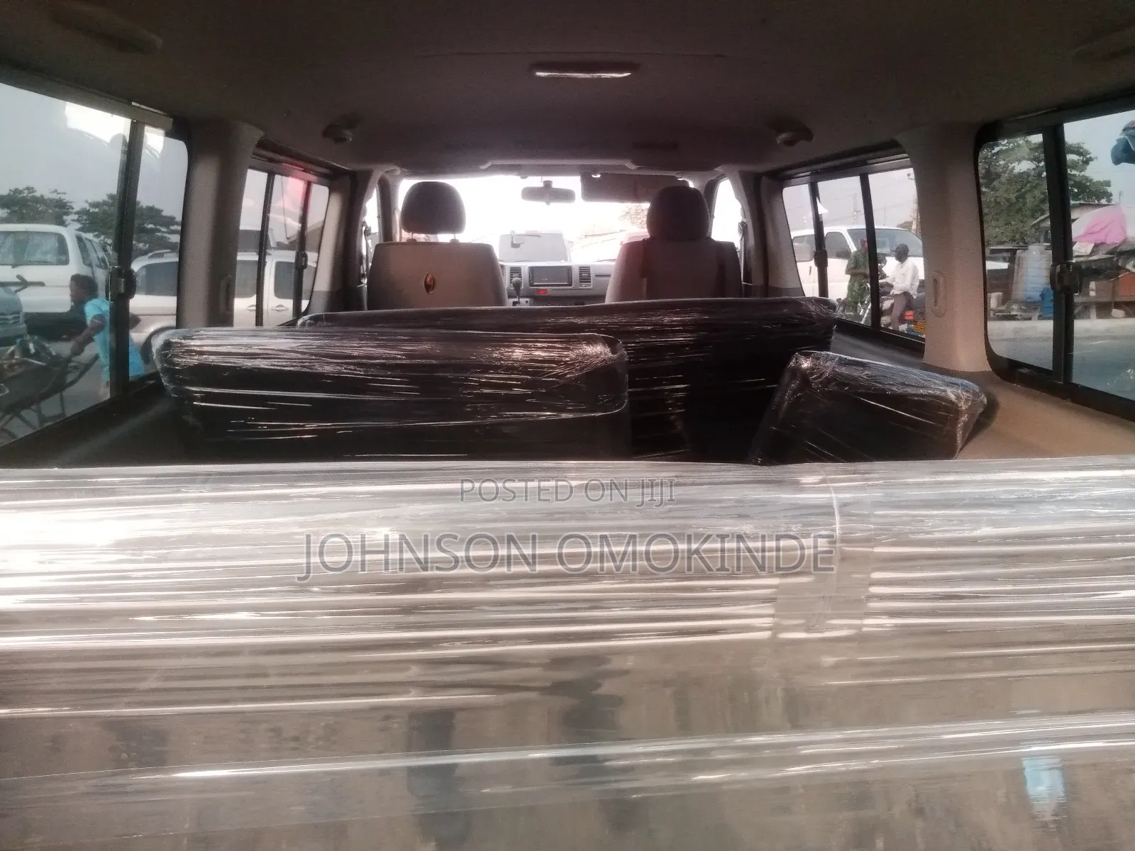 Toyota HiAce 2012 Blue