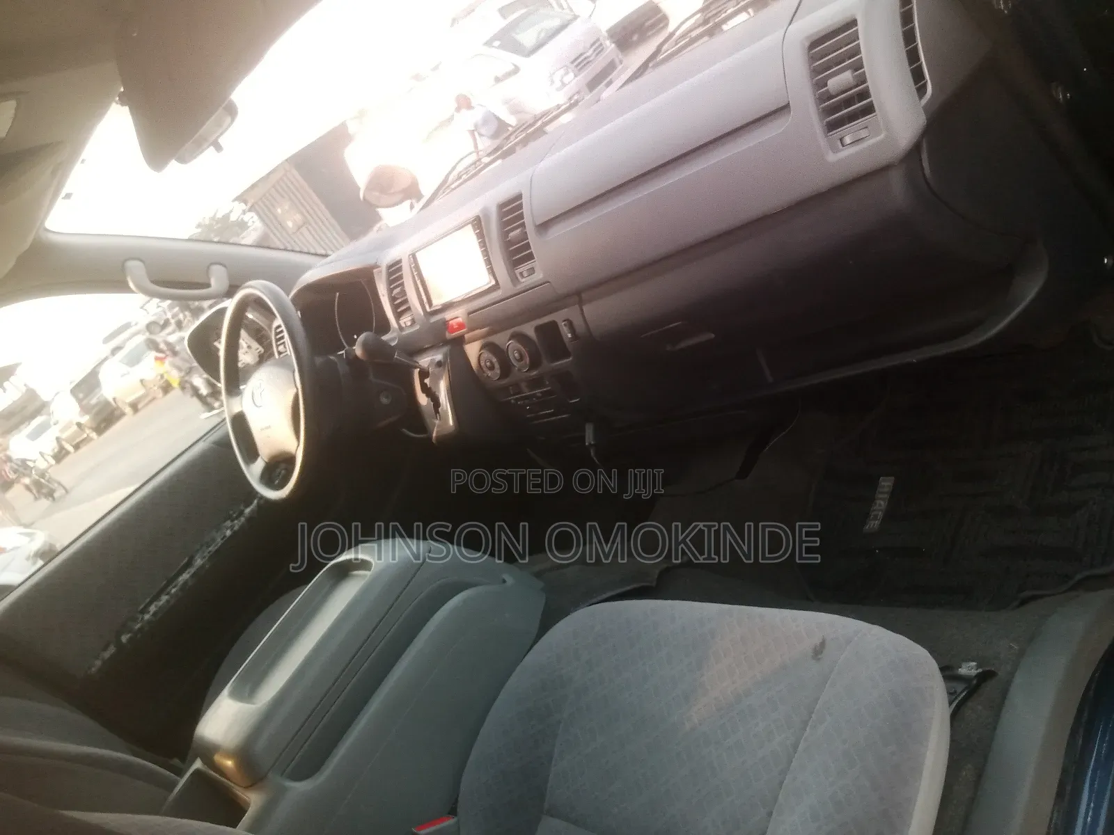 Toyota HiAce 2012 Blue