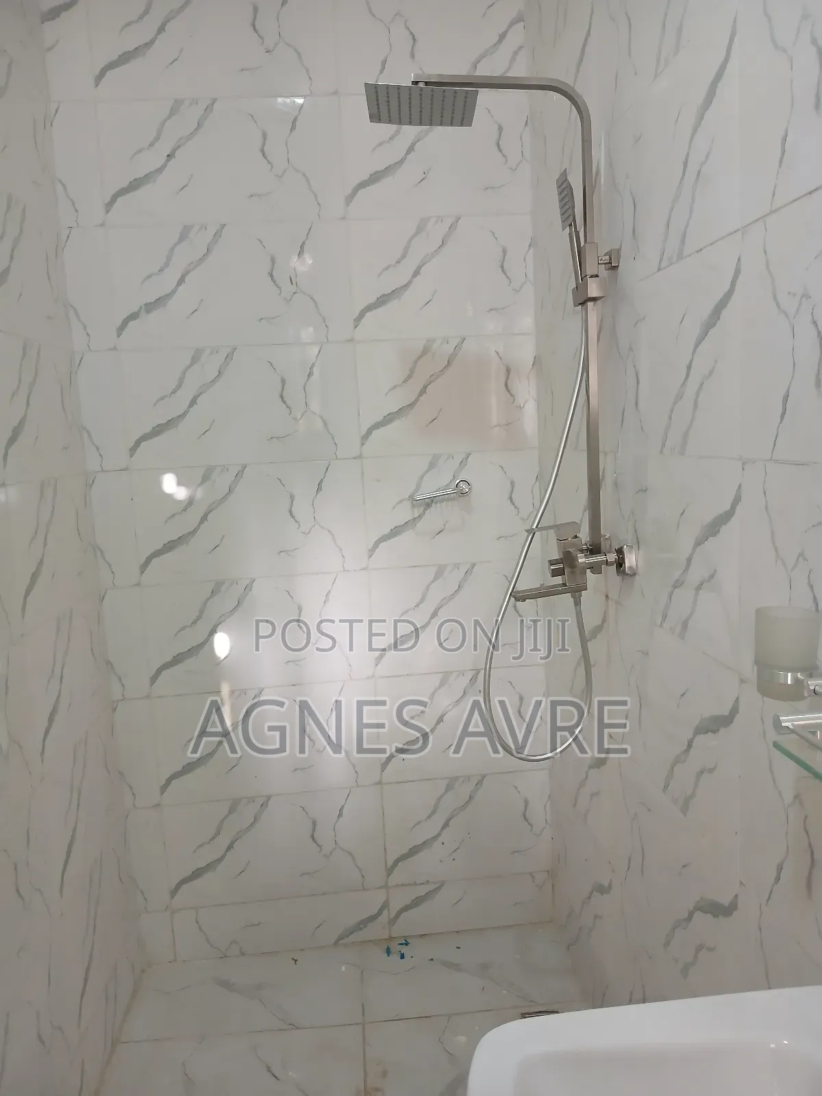 3bdrm Block of Flats in Jahi for rent