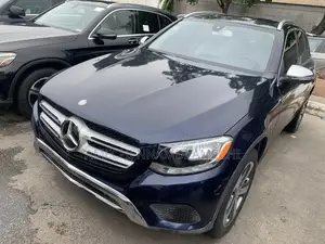 Mercedes-Benz GLC-Class 2018 Blue