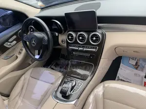 Mercedes-Benz GLC-Class 2018 Blue