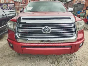 Toyota Tundra 1794 4dr CrewMax 4WD SB (5.7L 8cyl 6A) 2015 Red