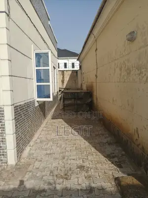 1bdrm Block of Flats in Minna for sale