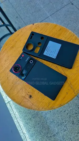 ZTE nubia Z70 Ultra 512 GB Black