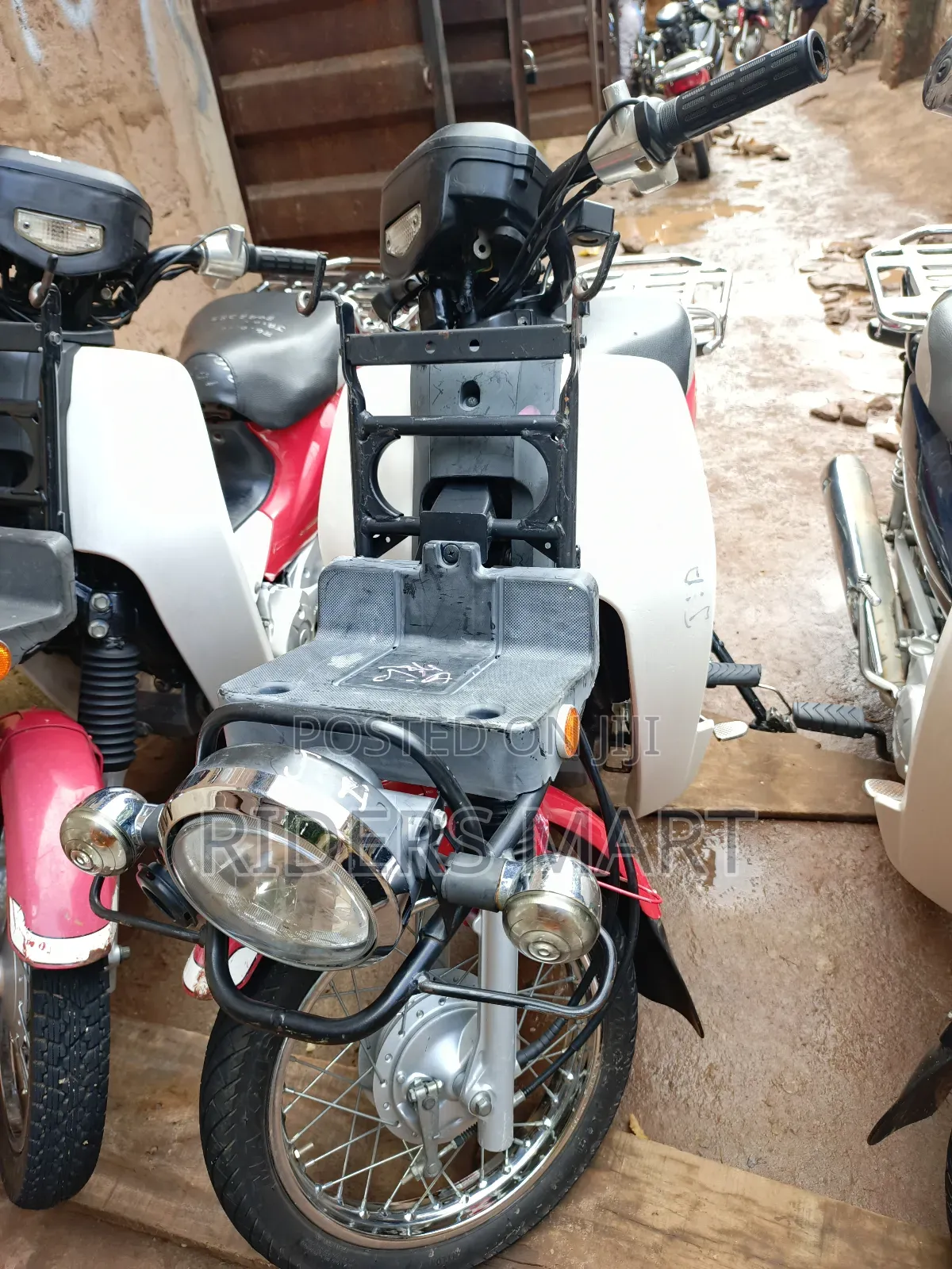 Honda 2024 Red
