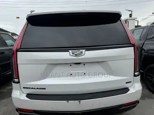 Cadillac Escalade 2022 White