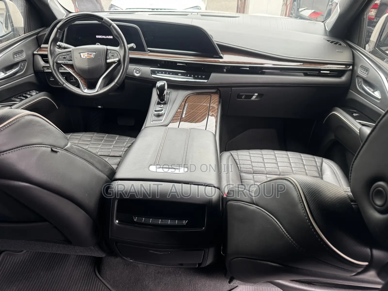 Cadillac Escalade 2022 White