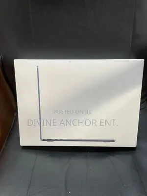 New Laptop Apple MacBook Air 2025 M4 13-Inch 16GB Apple M4 SSD 256GB